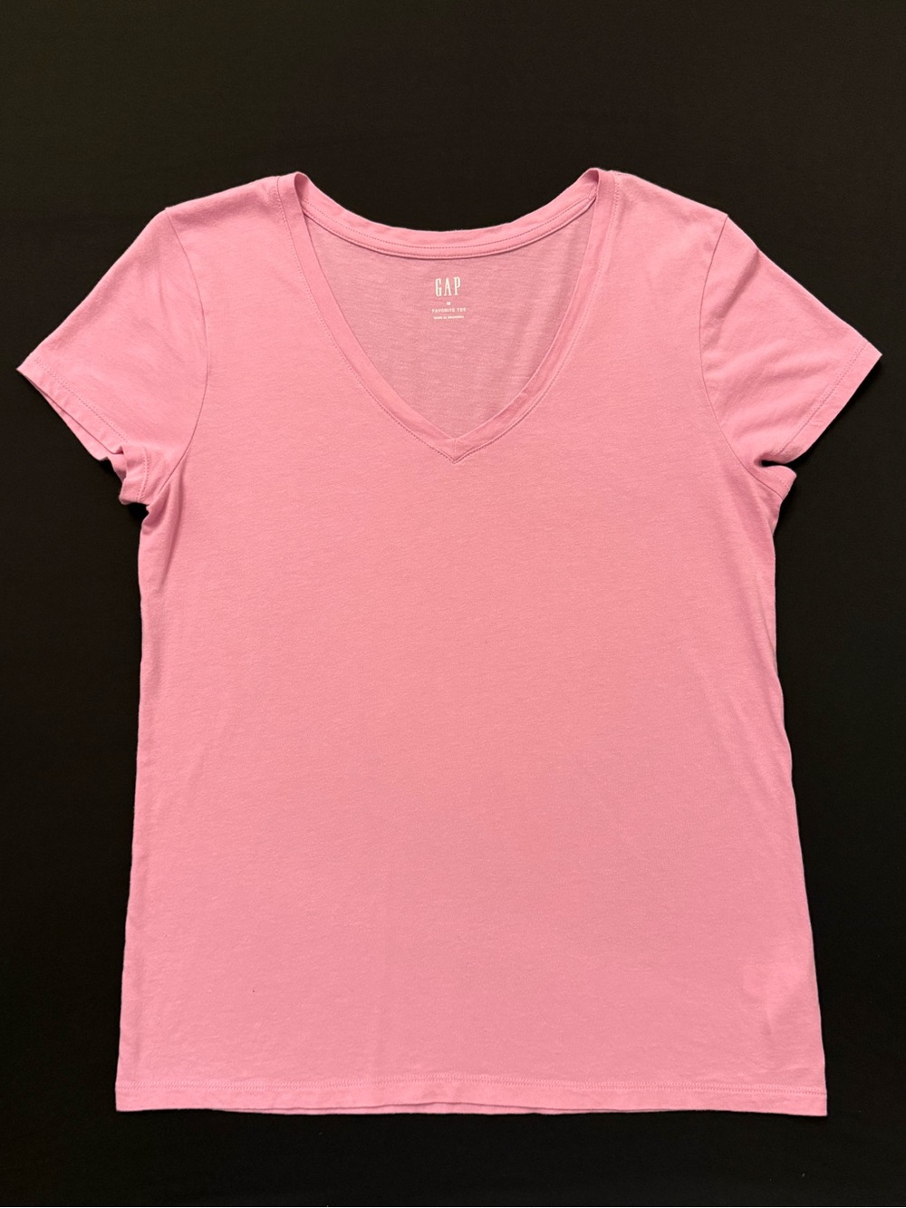 GAP Women’s V-Neck Short Sleeve Tee